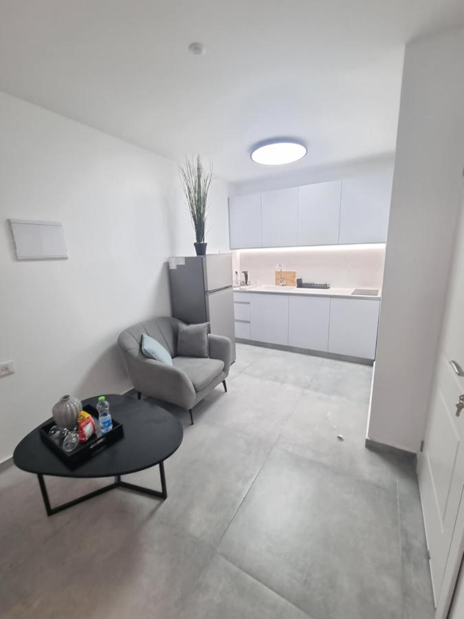 חוויה בכיכר Apartment Netanya Exterior photo