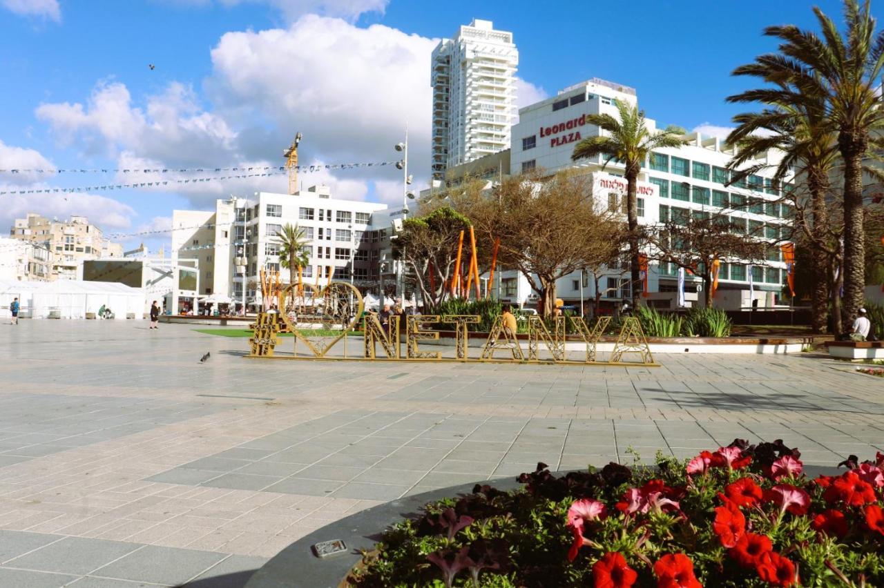 חוויה בכיכר Apartment Netanya Exterior photo