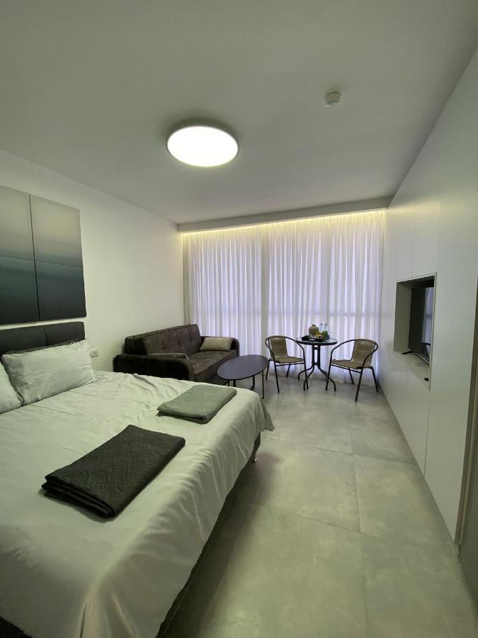 חוויה בכיכר Apartment Netanya Exterior photo